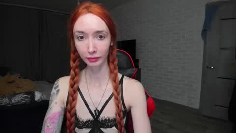 Roxy online show from November 14, 2025, 9:13 pm