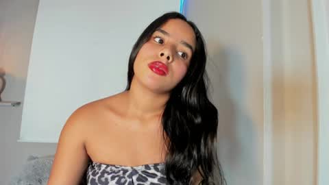 Snapshot of roxy_stone1 chatting on June 5, 2026, 7:08 pm roxy_stone1 online show from June 5, 2026, 7:08 pm