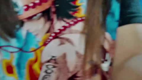 RoxyAron online show from November 9, 2025, 4:55 am