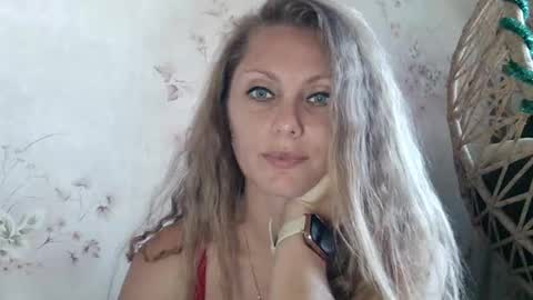 roxyfox18x01 online show from October 3, 2025, 7:49 am