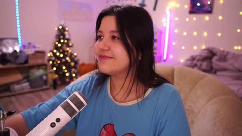 roxysuh online show from January 22, 2025, 2:37 am