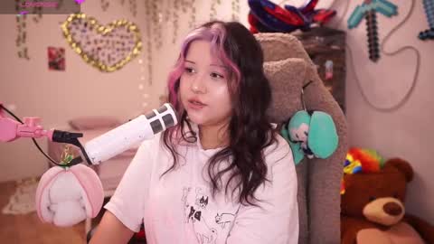 roxysuh online show from November 22, 2025, 8:13 am