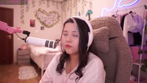 roxysuh online show from March 5, 2026, 7:26 am