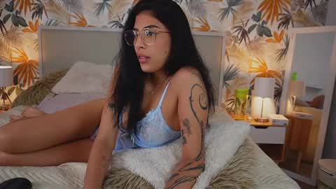 Snapshot of royalechloe chatting on June 5, 2026, 8:20 am Chloe online show from June 5, 2026, 8:20 am