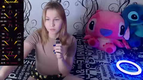 angela online show from October 5, 2025, 7:17 am