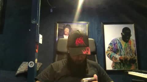 Richhancocc online show from October 20, 2025, 8:37 am