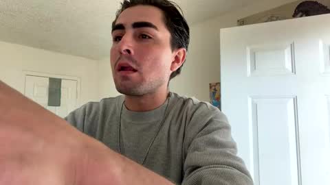 rubenzaragosa09 online show from May 4, 2026, 10:17 pm