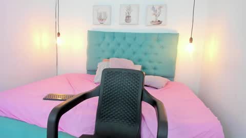 Snapshot of rubiroose chatting on December 14, 2024, 7:46 pm Rubii online show from December 14, 2024, 7:46 pm