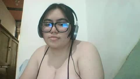 rubyrouge14 online show from October 3, 2025, 7:44 pm