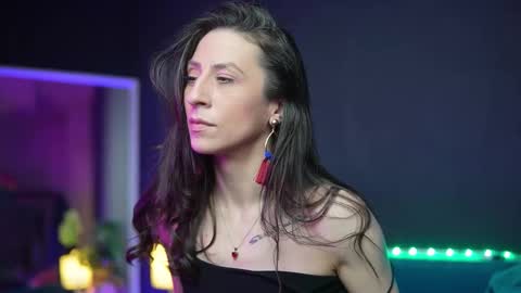  Ruby  online show from March 8, 2026, 4:27 am