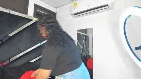 rubyxht online show from October 18, 2025, 12:50 pm