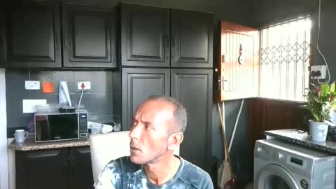 Snapshot of ruffriders1 chatting on October 9, 2025, 6:44 am ruffriders1 online show from October 9, 2025, 6:44 am