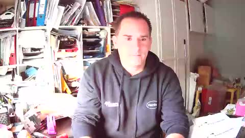 runner1978 online show from November 20, 2025, 7:41 am