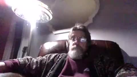 Snapshot of runningaround60 chatting on January 8, 2025, 2:03 am runningaround60 online show from January 8, 2025, 2:03 am