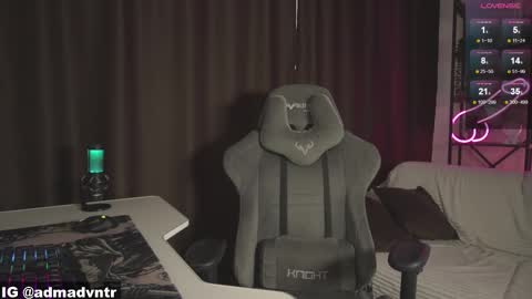 Snapshot of rus_adventure chatting on January 14, 2026, 8:09 am Adam online show from January 14, 2026, 8:09 am