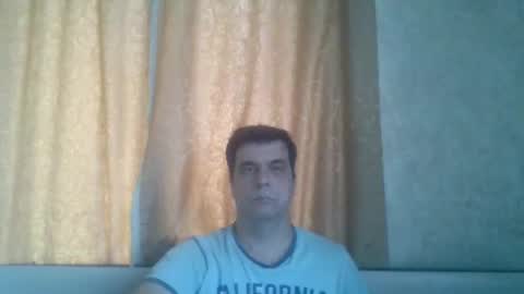 rusqadisx online show from September 21, 2025, 12:40 pm