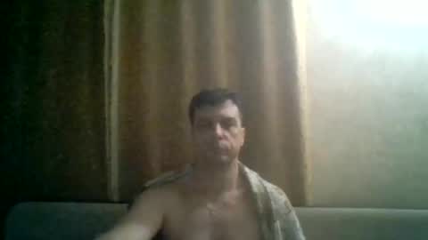 rusqadisx online show from June 9, 2026, 7:14 pm