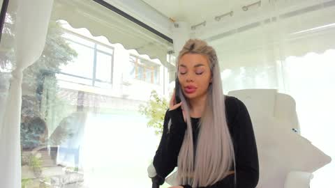 Ava online show from April 10, 2026, 8:19 am