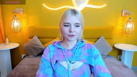 Snapshot of ruthbryant chatting on October 12, 2025, 1:59 am ruthbryant online show from October 12, 2025, 1:59 am