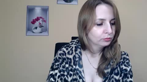 Ruth online show from December 15, 2025, 12:53 pm