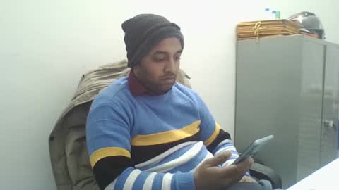 Snapshot of rwb17 chatting on January 18, 2025, 11:43 am rwb17 online show from January 18, 2025, 11:43 am