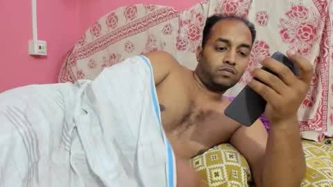 Snapshot of rwb17 chatting on March 24, 2026, 9:09 pm rwb17 online show from March 24, 2026, 9:09 pm