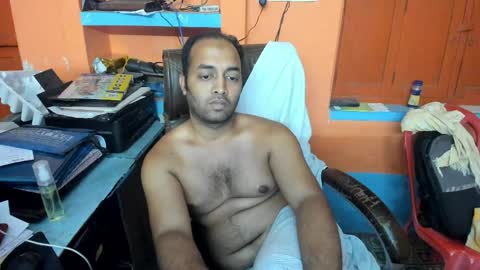 Snapshot of rwb17 chatting on March 26, 2026, 12:33 pm rwb17 online show from March 26, 2026, 12:33 pm