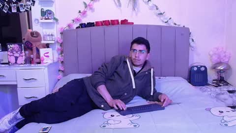 Randelicius online show from February 15, 2026, 5:37 am