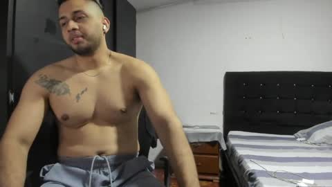 ryan_xc1 online show from April 16, 2026, 1:39 am