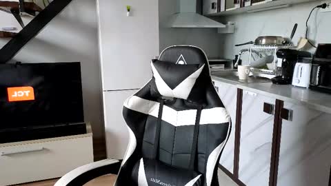 ryanstorm1 online show from December 5, 2025, 12:25 pm