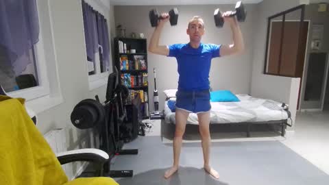 Snapshot of ryukukamifr chatting on November 21, 2025, 7:34 pm Ryuk FR online show from November 21, 2025, 7:34 pm