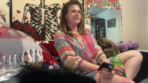 s1nderlee online show from April 4, 2026, 5:27 am