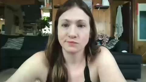 Snapshot of s496925 chatting on October 10, 2025, 5:34 pm s496925 online show from October 10, 2025, 5:34 pm