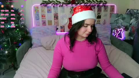 Snapshot of s_katekisa_ss chatting on December 25, 2024, 7:03 am Kate online show from December 25, 2024, 7:03 am