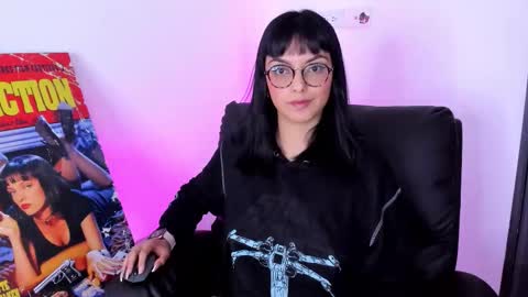 Val online show from February 1, 2026, 10:19 pm