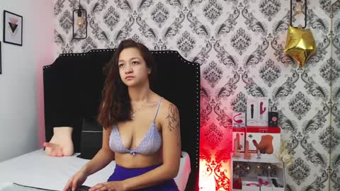 Snapshot of saara_brown chatting on January 16, 2025, 12:20 pm Saara Brown online show from January 16, 2025, 12:20 pm