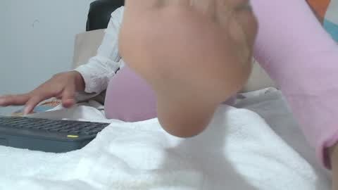 saaramiller     online show from January 27, 2025, 7:24 am