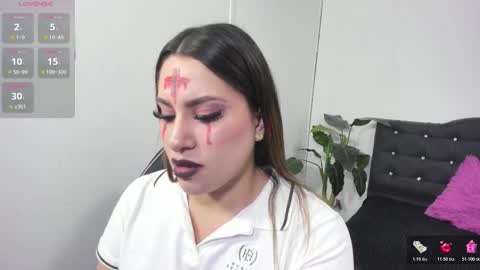 saaya_tay online show from October 21, 2025, 3:07 am