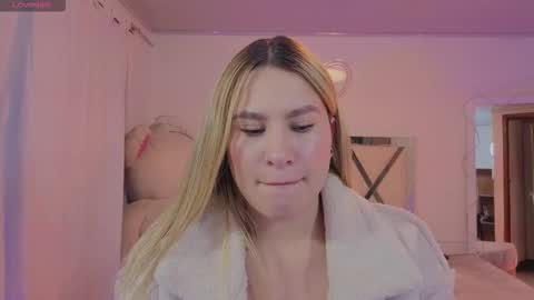 saaya_tay online show from February 11, 2026, 3:00 am