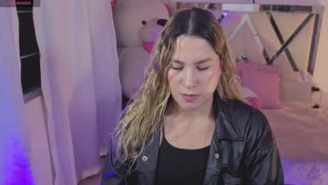 saaya_tay online show from March 22, 2026, 3:43 am