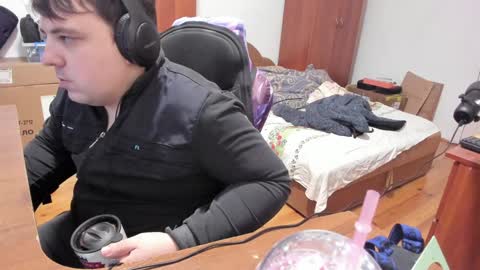 1141323  my Lord Mister Max   moms treasure online show from January 1, 2025, 10:35 pm