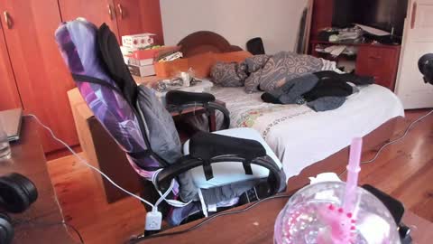 1141323  my Lord Mister Max   moms treasure online show from January 7, 2025, 12:20 pm