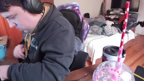 1141323  my Lord Mister Max   moms treasure online show from January 9, 2025, 11:47 am