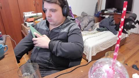 1141323  my Lord Mister Max   moms treasure online show from January 14, 2025, 11:37 pm