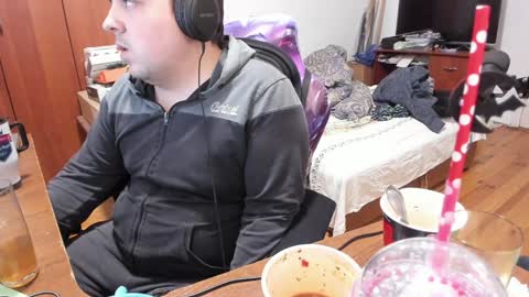 1141323  my Lord Mister Max   moms treasure online show from January 16, 2025, 5:42 am