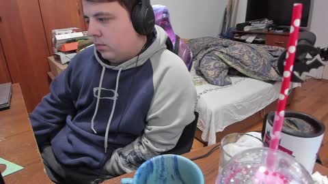 1141323  my Lord Mister Max   moms treasure online show from January 17, 2025, 10:11 am