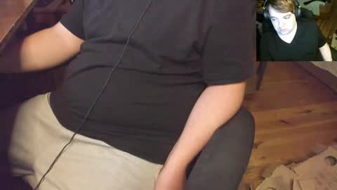 1141323  my Lord Mister Max   moms treasure online show from September 19, 2025, 8:20 pm