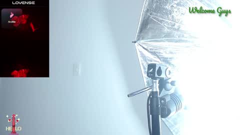 Sabrina online show from December 9, 2024, 7:39 pm