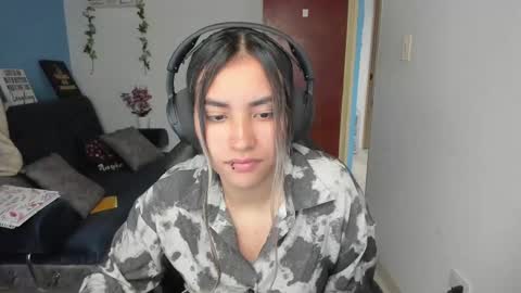 Angie  online show from February 22, 2025, 2:19 pm