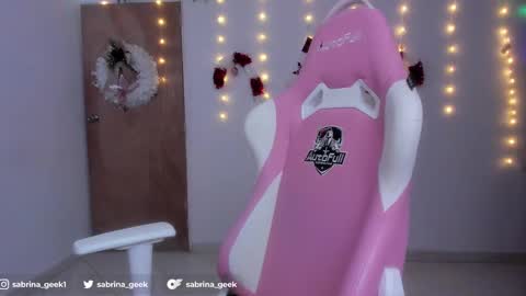 sabrina_geek online show from December 12, 2024, 6:42 pm